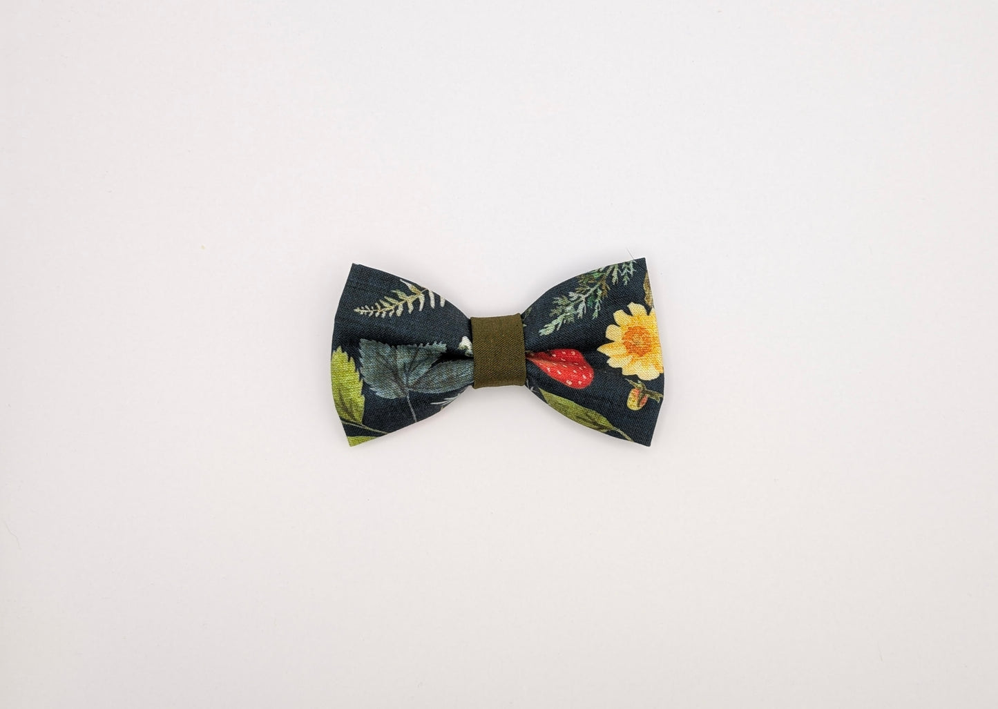 Strawberry Bowtie