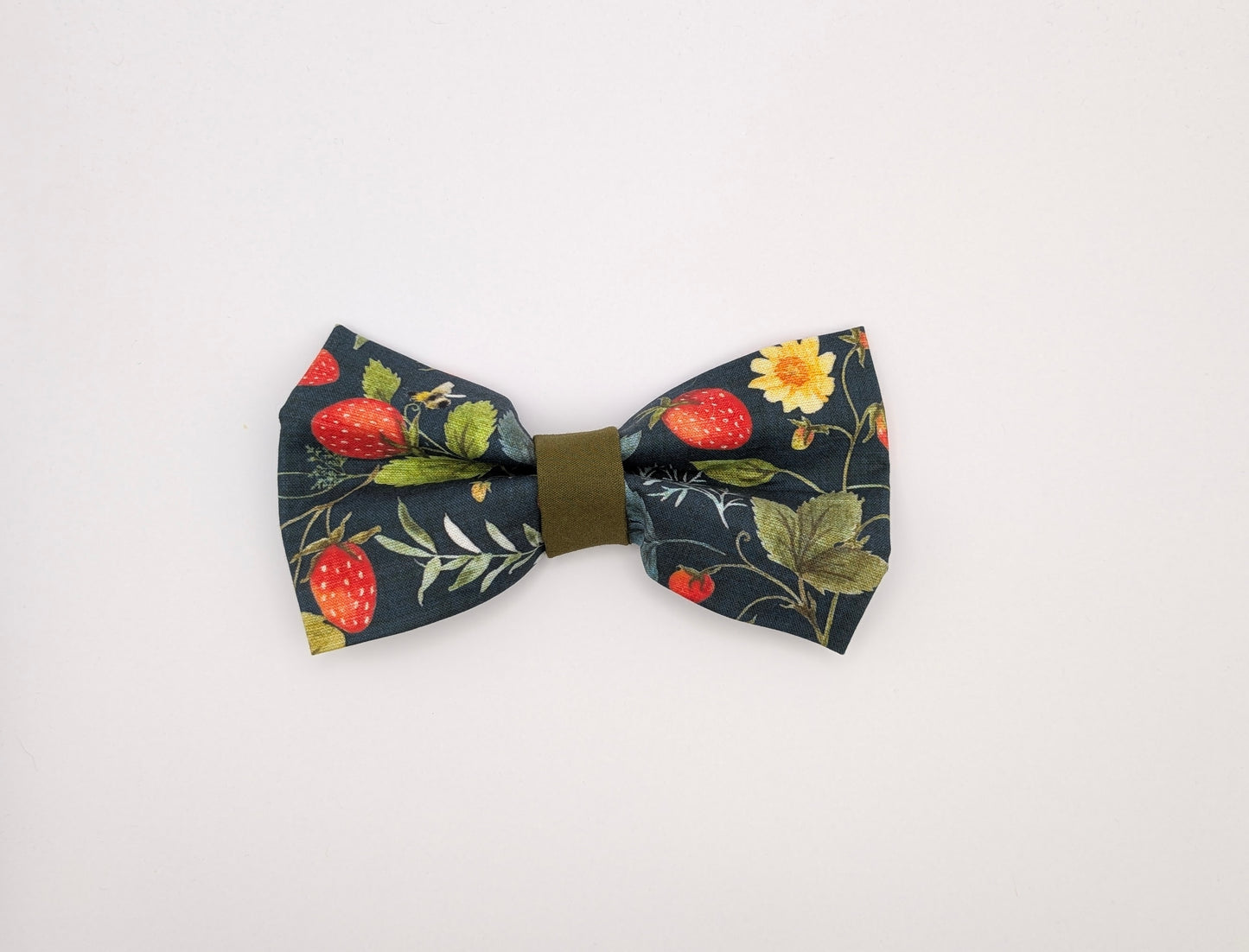Strawberry Bowtie