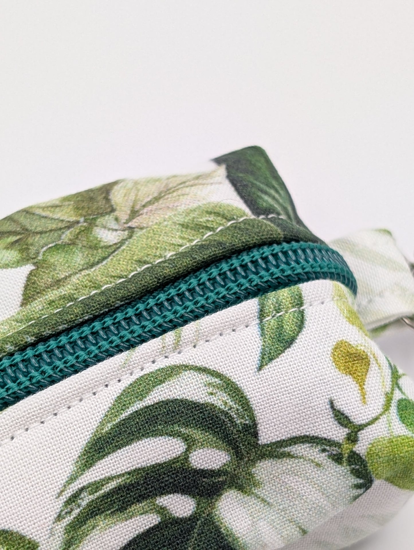 Monstera Poop Bag Holder