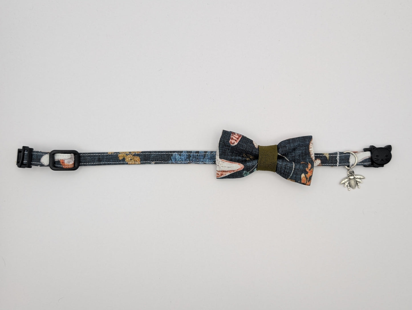 Mushroom Breakaway Collar