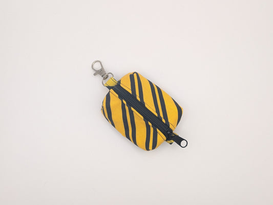 Badger House Poop Bag Holder